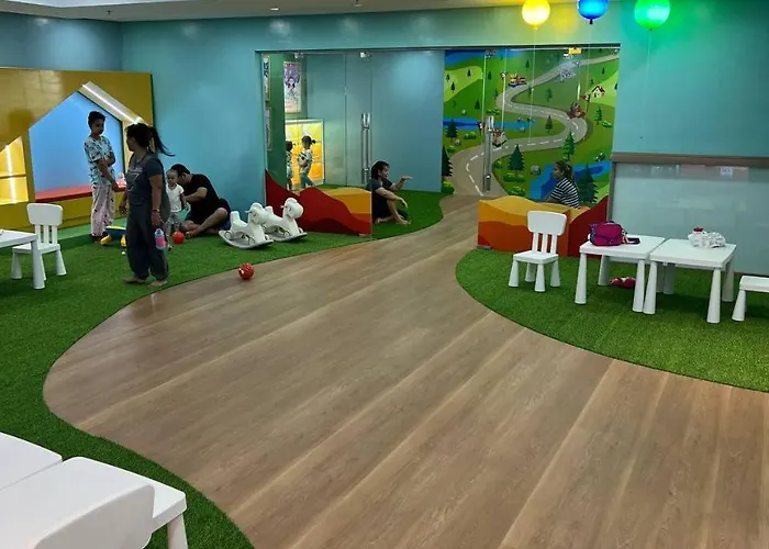 European Vibe 1br Great River View Free Pool Gym Internet Netflix Prime Hbo Max 3rd Manila